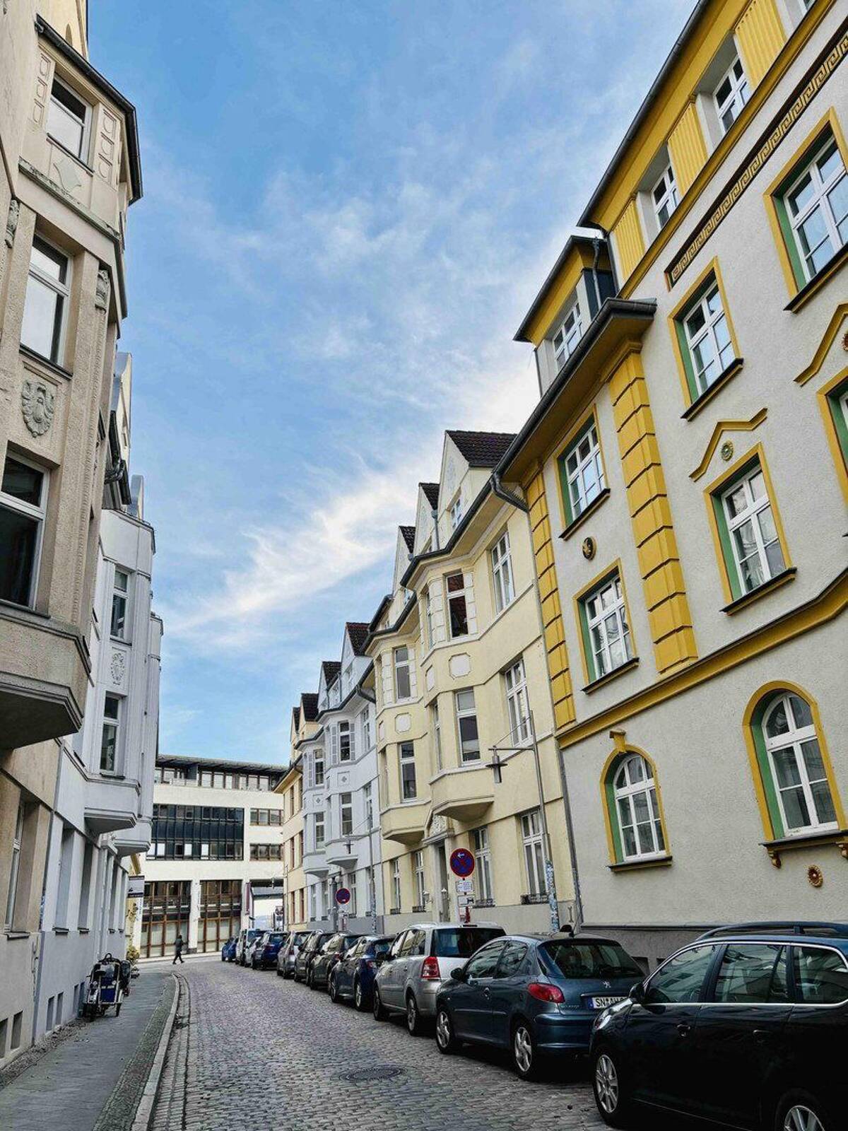 EG 3 Zi.-TOP Lage Schelfstadt, sanierter Altbau,sehr hell ,S/W Balkon,neue EBK – 19055 Schwerin – Bild 1 von 9