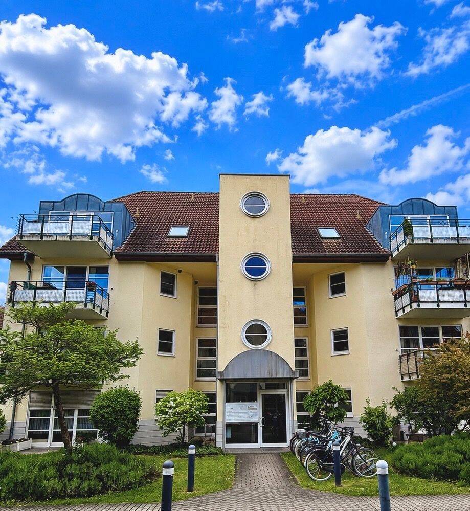 Kapitalanlage in parkähnlicher Wohnanlage in Potsdam-Bornstedt | Vermietete 2-Zimmer-Wohnung mit Balkon, Aufzug & Tiefgarage – Potsdam – Vorschaubild 2