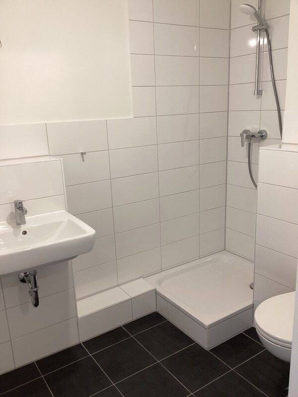 Ihre neue Wohnung: 1-Zimmer-Single-Appartment mit Balkon und Fahrstuhl, frisch saniert! – Lübeck – Vorschaubild 5