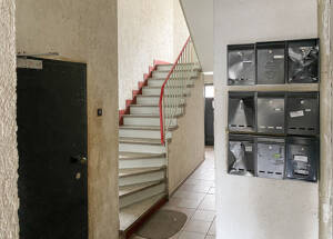 Duisburg - 2-Zimmer-DG Eigentumswohnung mit großzügiger Raumaufteilung und Fernblick über die City – 47139 Duisburg – Vorschaubild 4