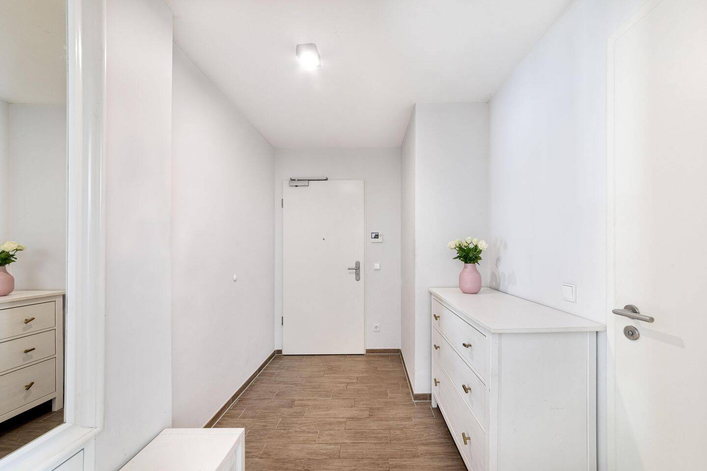 Exklusive 3-Zimmer-Wohnung mit Atriumgarten - top Lage! – München – Vorschaubild 6