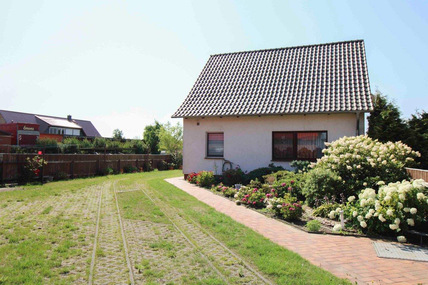 Einfamilienhaus plus Einliegerwohnung im Nebengelaß - 10 Gehminuten zum Stettiner Haff – Mönkebude – Bild 1 von 9