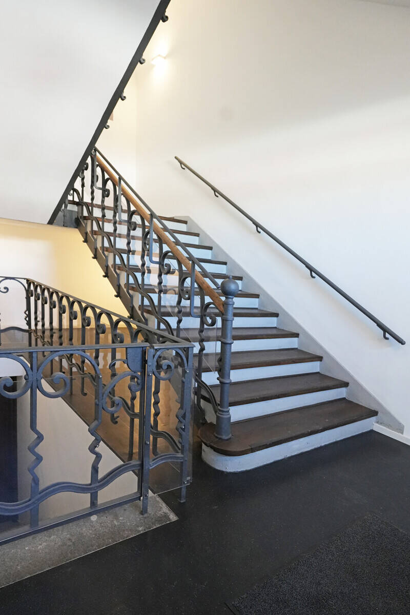 *Deluxe Suite - Möbliertes Galerie-Apartment in bester City Lage* – München – Vorschaubild 3