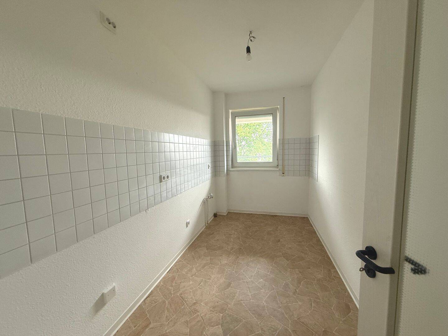 BARRIEREFREI - 2-RAUM- APARTMENT MIT BALKON - SENIOR LIVING - – Chemnitz – Vorschaubild 3