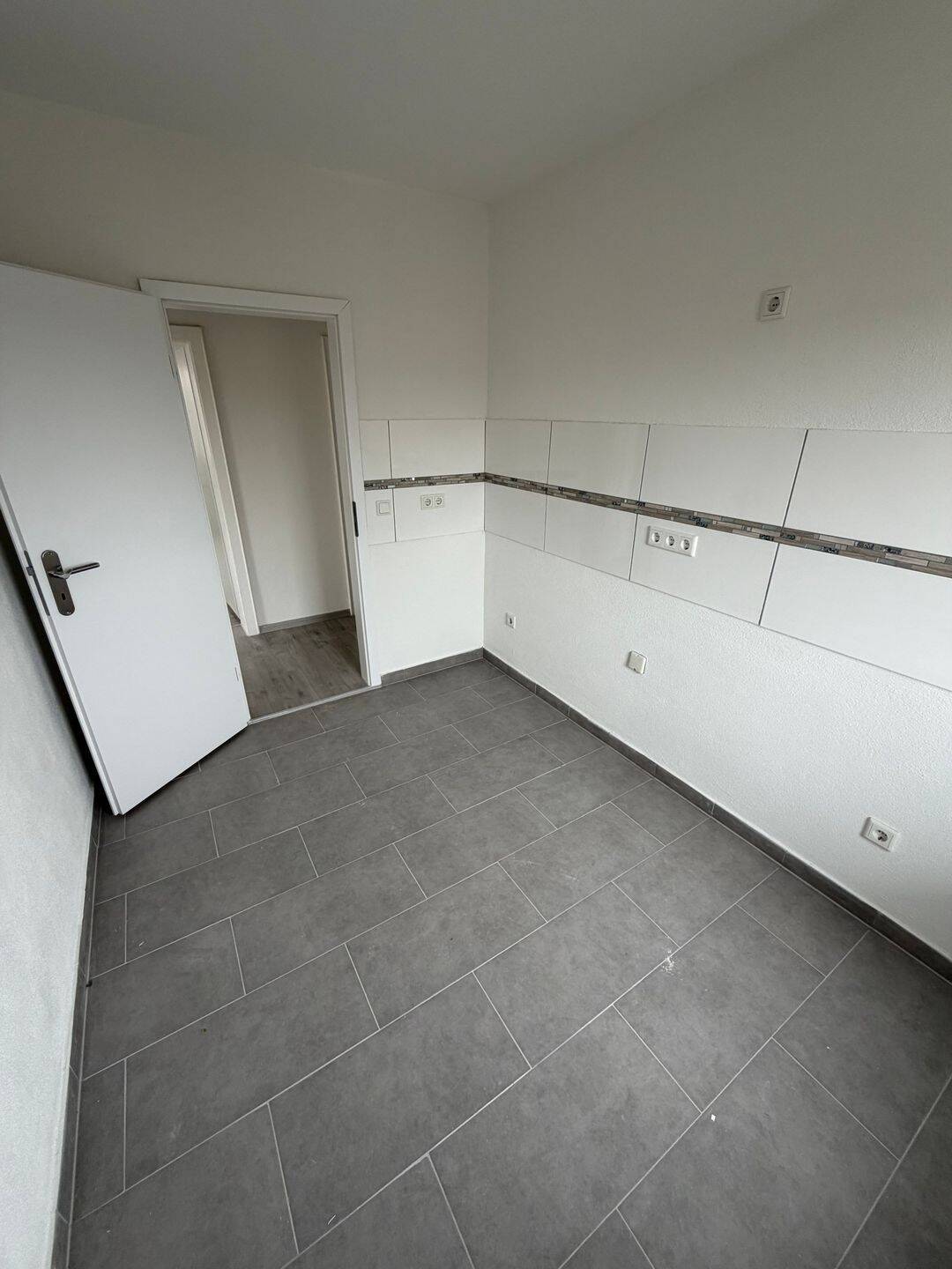 4-Zimmer-Wohnung mit Balkon - Erstbezug nach Renovierung – Ochsenfurt – Vorschaubild 7