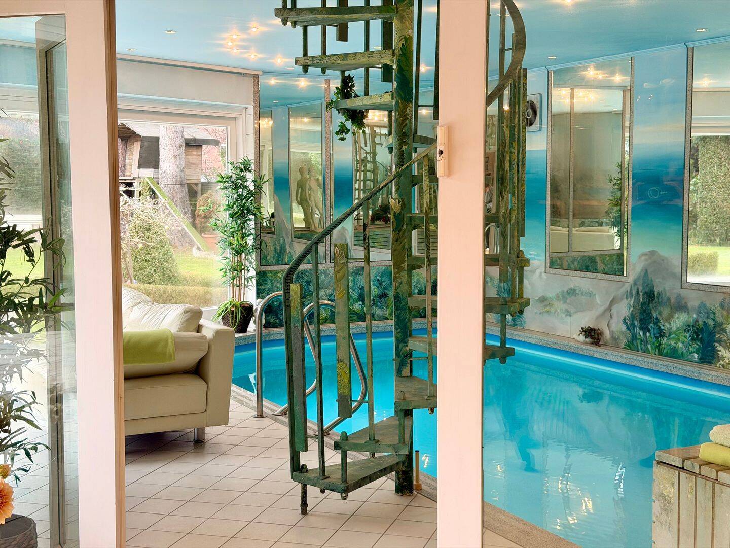 Exklusive Architektenvilla mit Indoor-Pool nahe Hannover – Burgwedel – Vorschaubild 6