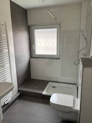 Bei VIVAWEST die Sonnenstrahlen auf dem eigenen Balkon genießen. – 44789 Bochum – Vorschaubild 3