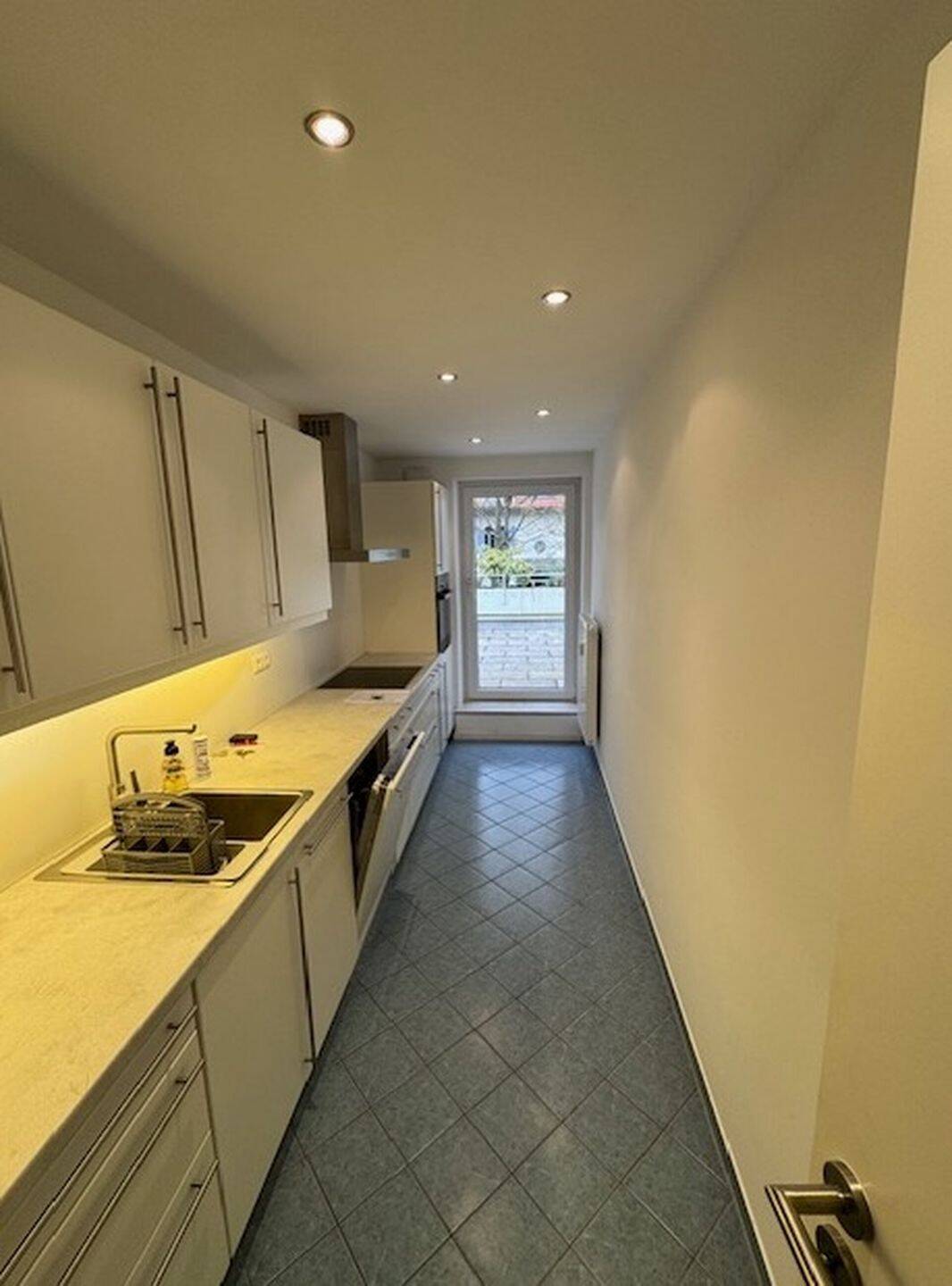 Rarität in Pullach außergewöhnliche Penthouse Wohnung mit großer Dachterrasse – München – Vorschaubild 4