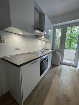 Innenstadt Ost am Westfalenpark: 3,5-Zi.-Wohnung mit Südwestbalkon und Küche! – 44141 Dortmund – Vorschaubild 7