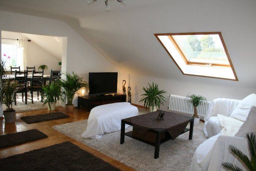 Möblierte 4-Zimmer-Wohnung mit Balkon im Märchenviertel von Karlsruhe-Rüppurr – Karlsruhe – Vorschaubild 3