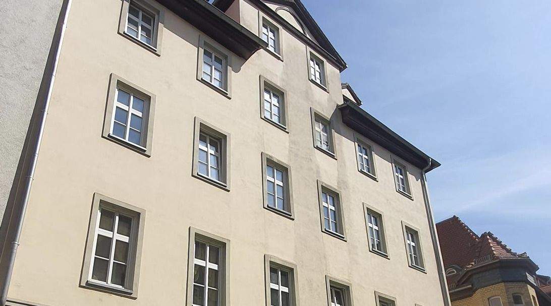 +++ Wohn- und Geschäftshaus mit Ausbaureserve im DG +++ – Jena – Bild 1 von 3