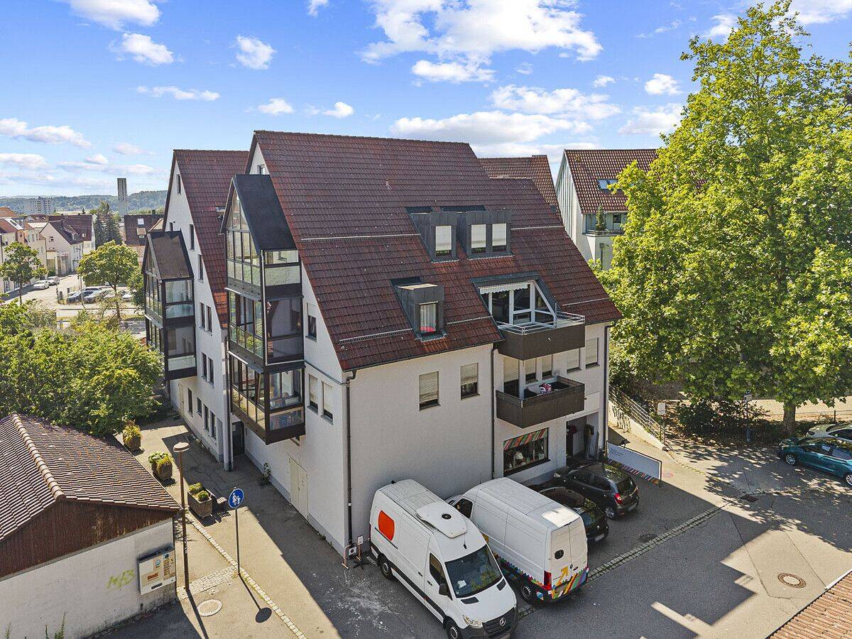 Kurzfristig verfügbar! Stadtnahe 2,5-Zimmer-Wohnung – 88250 Weingarten – Bild 1 von 9
