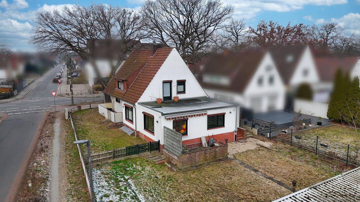 Großzügiges, modernes EFH mit Vollkeller und großer Garage/Werkstatt in gefragter Lage von Bremen-Osterholz – Bremen – Vorschaubild 2