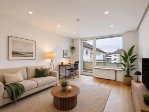 Wohnkomfort auf zwei Etagen - Elegante Maisonette mit Balkon – 80807 München – Vorschaubild 1