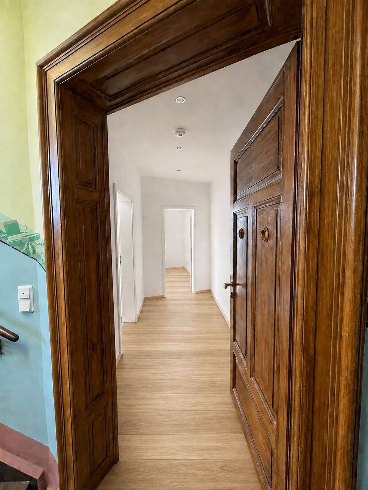 Frisch sanierte 2Z Altbau-Wohnung mit Balkon zentral in Stötteritz – 4299 Leipzig – Bild 1 von 8
