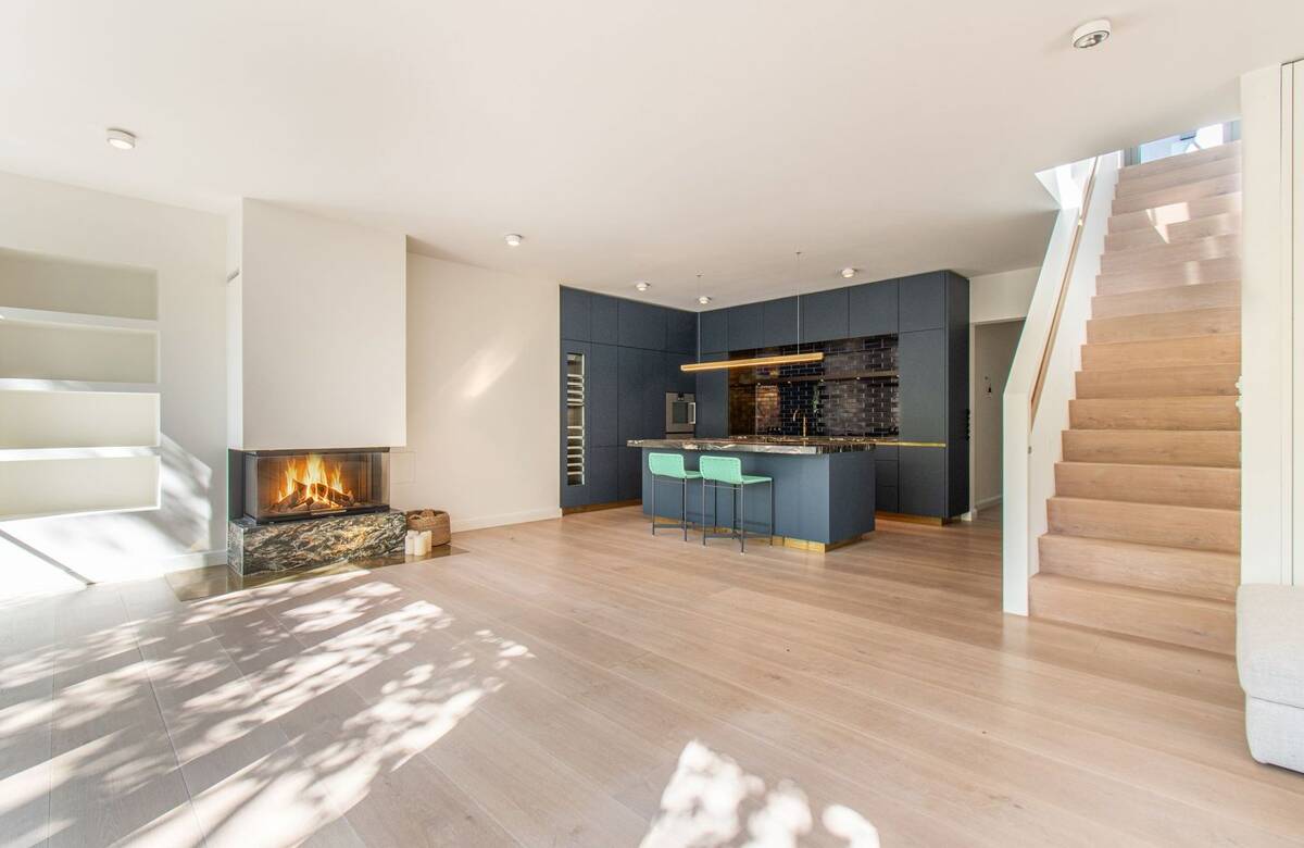 Luxus über den Dächern - Traum-Penthouse mit Dachterrasse & Sauna! – 20148 Hamburg – Bild 1 von 9