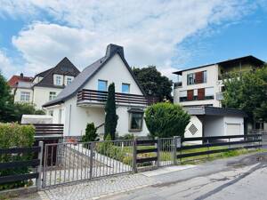 Wohnen am Großen Garten. Einfamilienhaus mit Erweiterungsmöglichkeit in gefragter Lage.