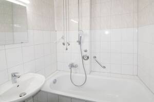 Stilvoll wohnen im Zentrum - renovierte 3-Zimmer-Wohnung in Toplage – 70180 Stuttgart – Vorschaubild 7