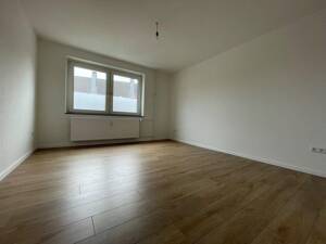 renovierte 3 Zimmer, frei ab sofort – 46145 Oberhausen – Vorschaubild 2