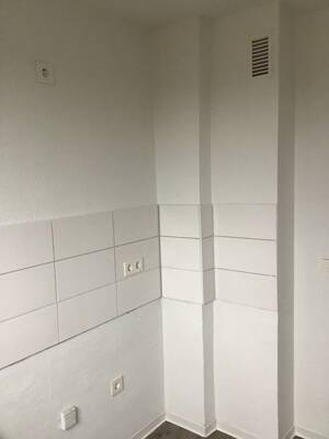 Schöne 3-Zimmerwohnung mit Vinylboden und Wannenbad im Dachgeschoss – 47259 Duisburg – Vorschaubild 6