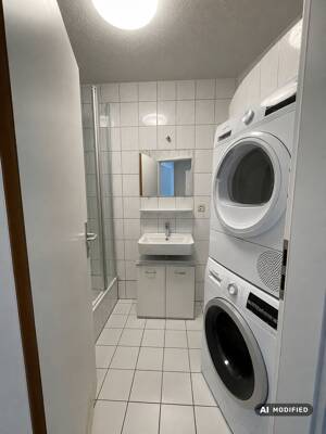 Kapitalanlage o. Eigenbedarf: Helle 2-Zimmer-Wohnung mit gutem Schnitt in zentraler Lage – 90763 Fürth – Vorschaubild 2