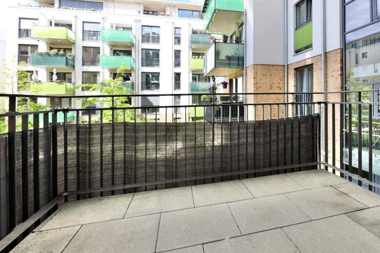 HOCHWERTIGE EINBAUKÜCHE, PARKETTBODEN & FUSSBODENHEIZUNG - 2 BALKONE - AUFZUG & TG-STELLPLATZ – Berlin – Vorschaubild 5