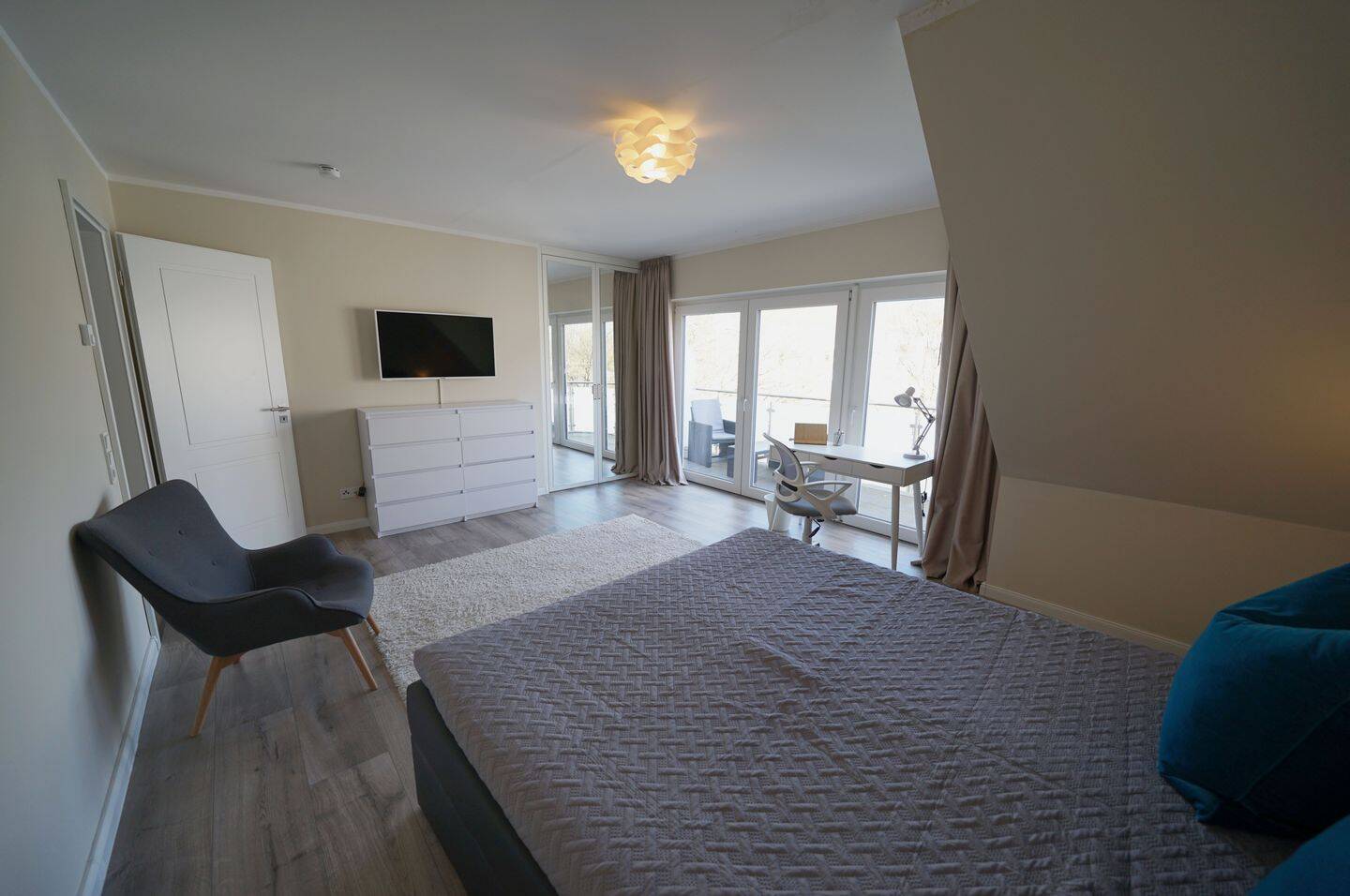 Möblierte 2-Zimmer Wohnung mit zwei Balkonen – Bremen – Vorschaubild 5