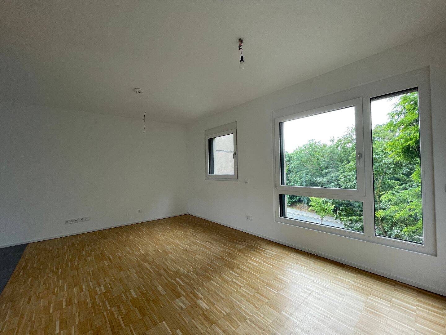 Große 3-Zimmer Wohnung mit zwei Badezimmern und Loggia – Nürnberg – Vorschaubild 5