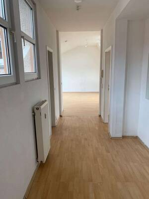 Dachgeschoss mit ruhiger Terrasse in den Innenhof – Röntgenstraße 1, 99085 Erfurt – Vorschaubild 4