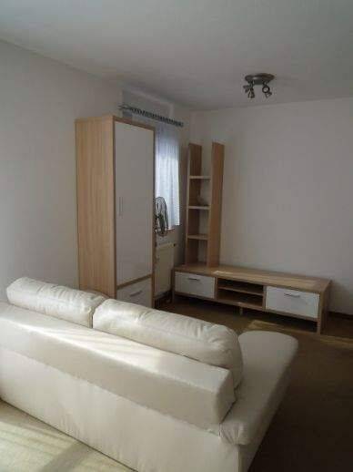 modernes, freundliches, Apartment mit Balkon und EBK – Nürnberg – Vorschaubild 9