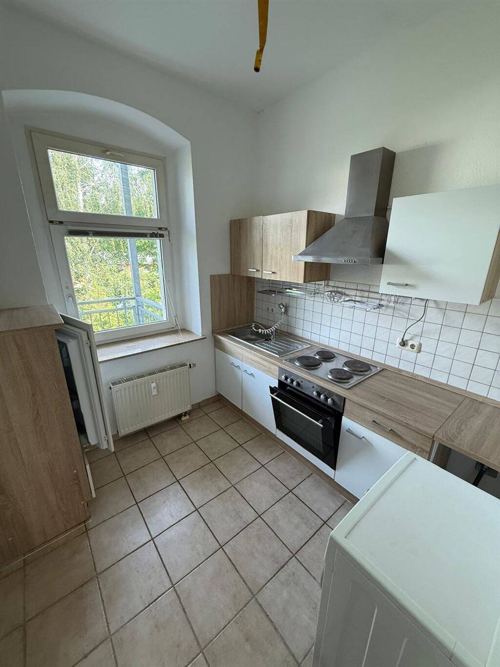 Gemütliche 2-Zi. mit Laminat, Balkon, EBK und Wannenbad in sehr guter Lage!