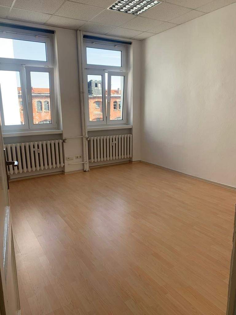 diverse WG-Zimmer in zentraler Lage - für Studenten, Auszubildende & Schüler