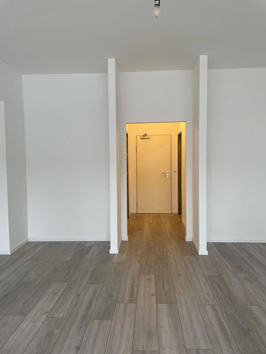 1-Zimmer-Appartment unmöbliert an Studenten und Auszubildende zu vermieten – Hamburg – Vorschaubild 5