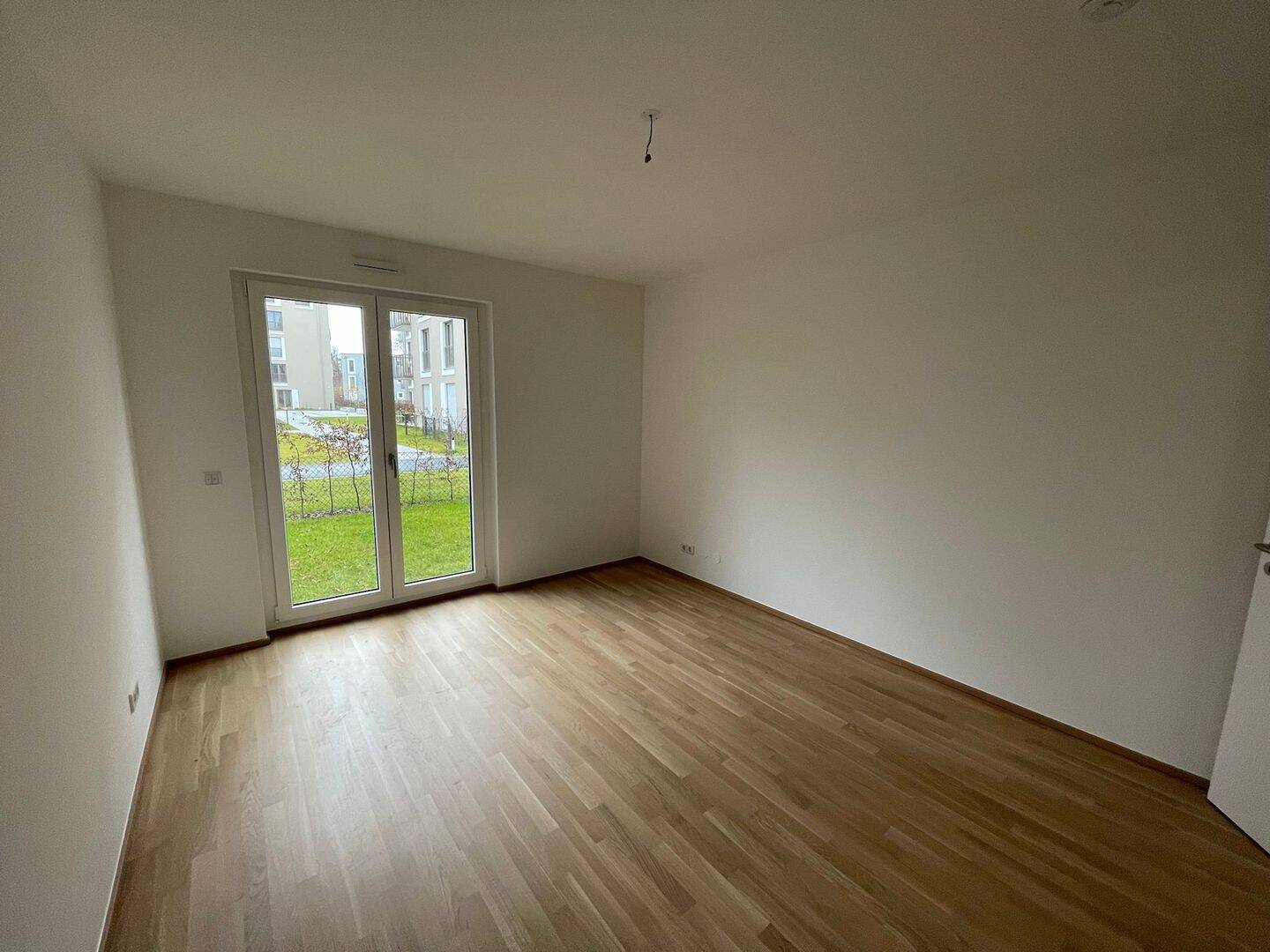 Moderne 3-Zimmer-Terrassenwohnung mit Gartenanteil & Tiefgarage – Neubau 2021 in Aubing-Süd – München – Vorschaubild 6