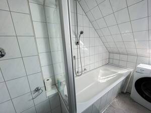 SCHICKE 3-ZI-MAISONETTE-WOHNUNG MIT TIEFGARAGE UND LIFT - für Kapitalanleger in moderner Wohnanlage – 90763 Fürth – Vorschaubild 6