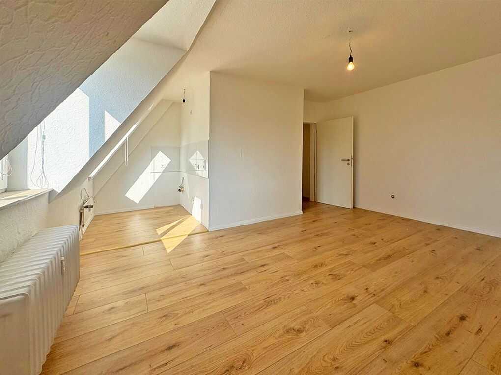 Neustadt / Lichtdurchflutete Maisonette-Wohnung in Top-Lage nähe Hochschule – Bremen – Vorschaubild 2