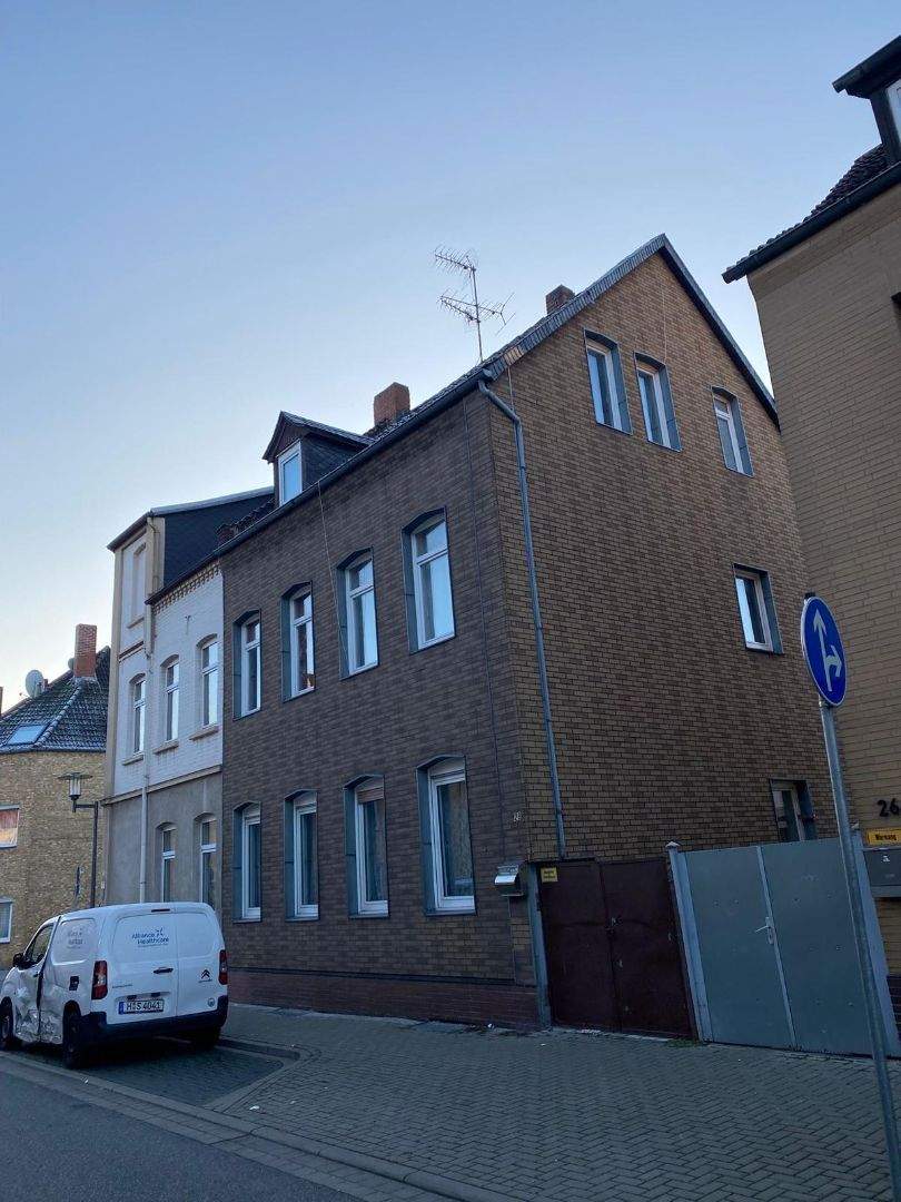 Attraktives Mehrfamilienhaus mit 3 Wohneinheiten im Zentrum von Peine – Peine – Bild 1 von 9