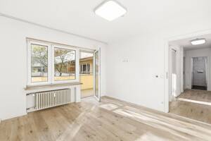 Helle 2,5-Zimmer-Wohnung mit großem Südwestbalkon und EBK – 81241 München – Vorschaubild 8