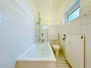 Charmante Erdgeschosswohnung mit kleinem Wintergarten und eigenem Gartenteil – 33647 Bielefeld – Vorschaubild 8