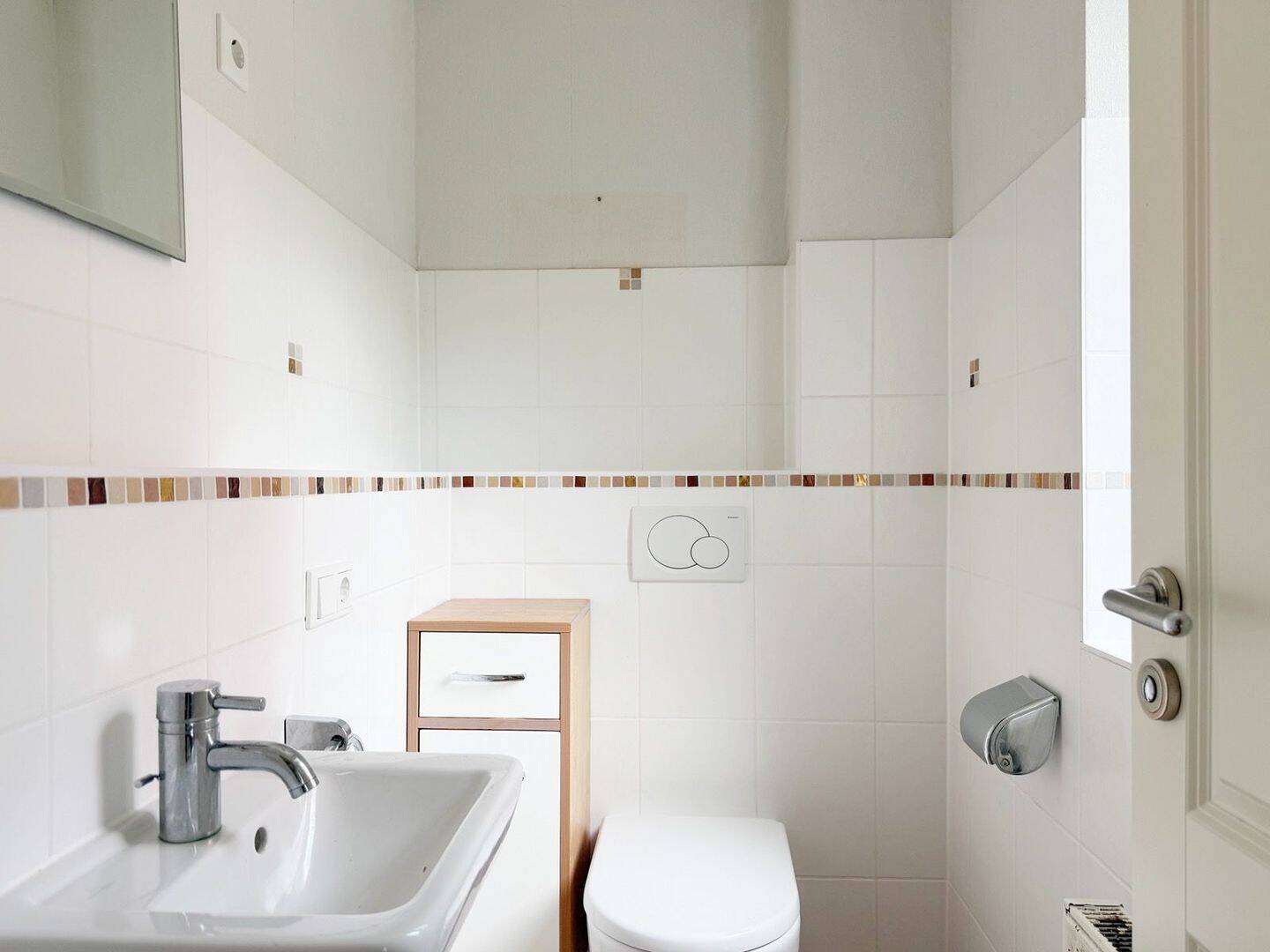 Familienfreundliches Architektenhaus mit Einliegerwohnung und Naturgarten in Linz am Rhein – Linz am Rhein – Vorschaubild 9