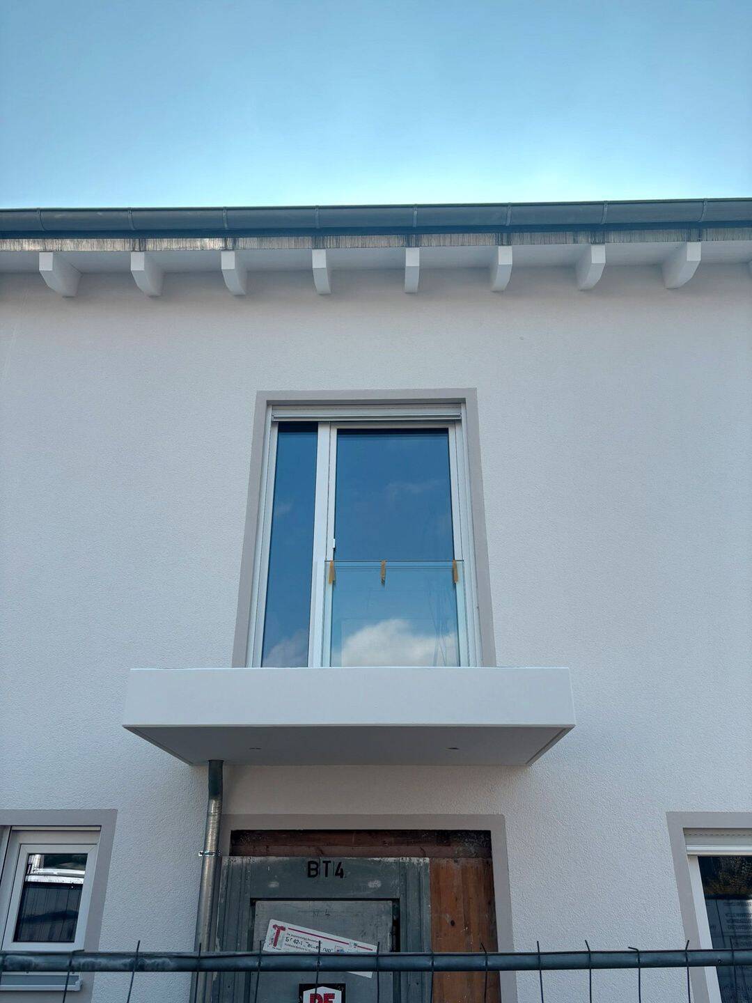 elegante Doppelhaushälfte, ruhiger großer Südgarten, Baubeginn erfolgt und Nachbarhälfte bereits verkauft – Gauting – Vorschaubild 2