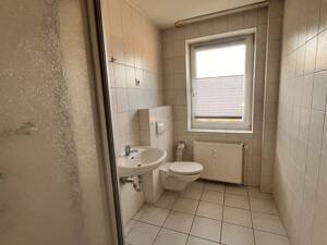 Schöne Dachgeschosswohnung nah Speckenbüttler Park – 27580 Bremerhaven – Vorschaubild 9