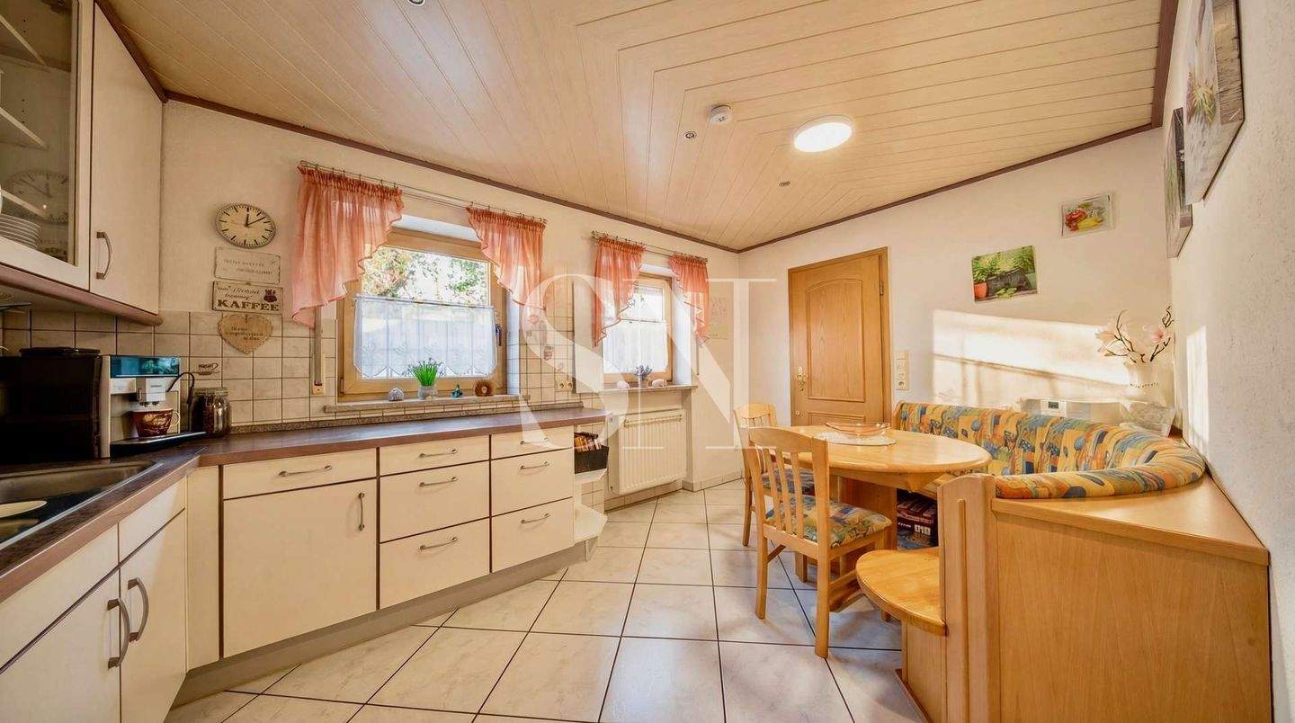 Gemütliches Einfamilienhaus mit Einliegerwohnung und sonnigen Garten – Nürnberg – Vorschaubild 6