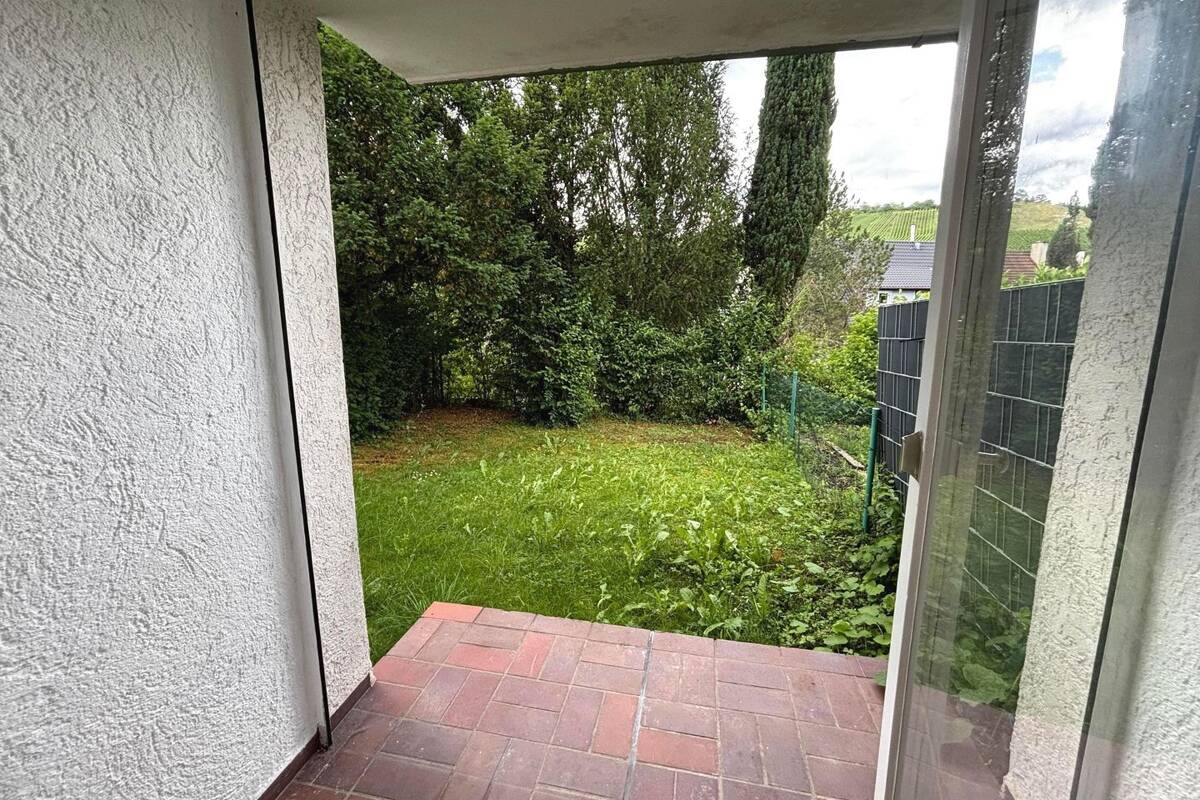 1-Zimmer-Eigentumswohnung mit großem Garten in ruhiger Lage von Stuttgart-Hedelfingen – 70329 Stuttgart – Bild 1 von 9