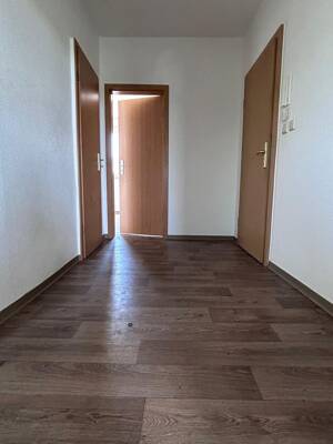 2-Raum Wohnung mit Balkon – 39240 Calbe (Saale) – Vorschaubild 3