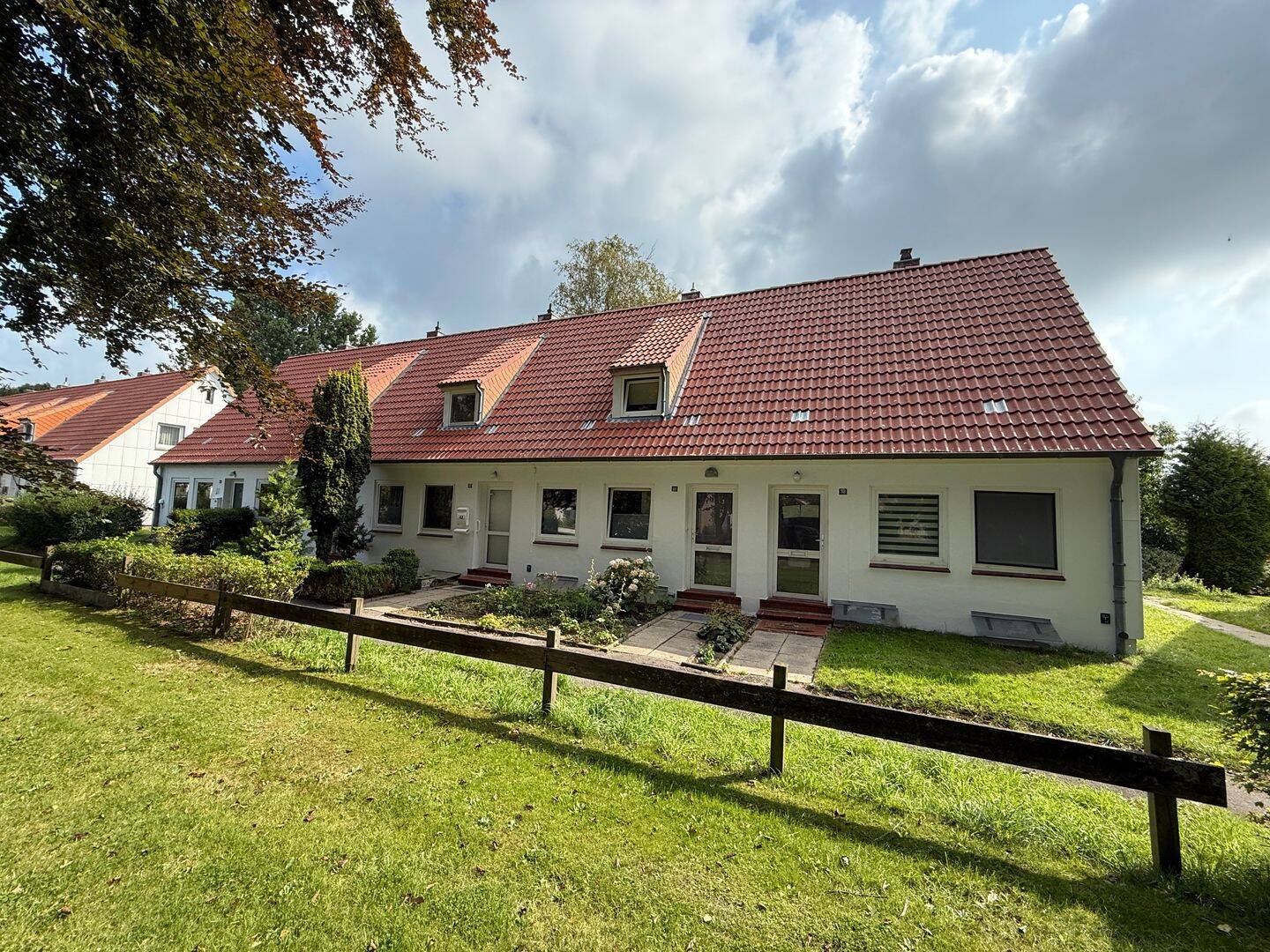 Reihenmittelhaus mit 3 Zimmern und Garten - Wohn- & Nutzfläche 62,64 m² – Bredstedt – Bild 1 von 9