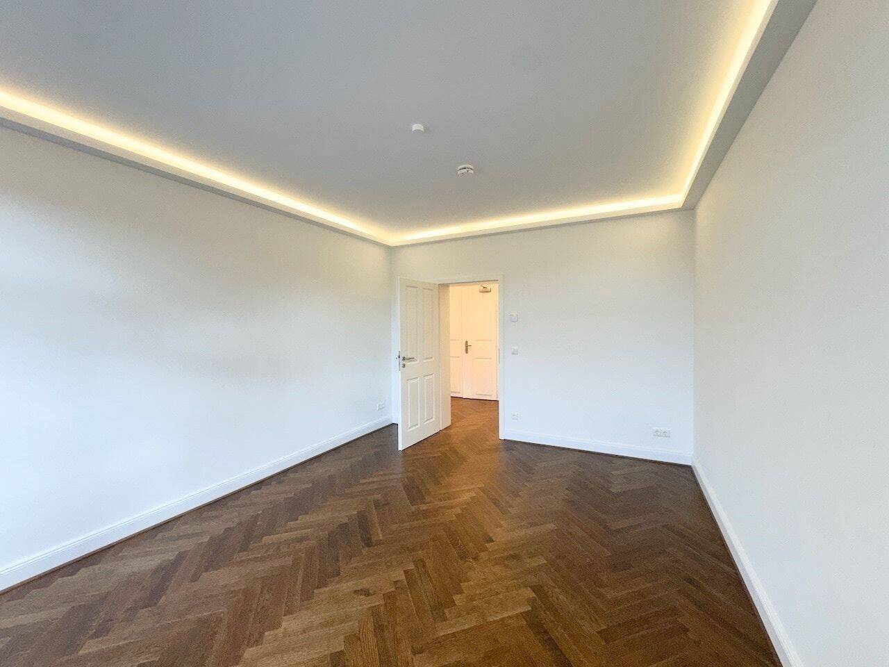 Die ist es! + Erstbezug + Parkett + Fußbodenheizung + tolles Bad + Wanne & Dusche + LED-Licht – Leipzig – Vorschaubild 7