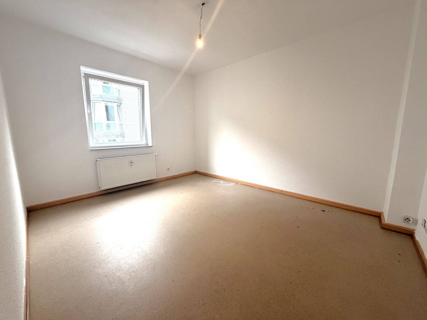2 Zimmer Wohnung mit Balkon