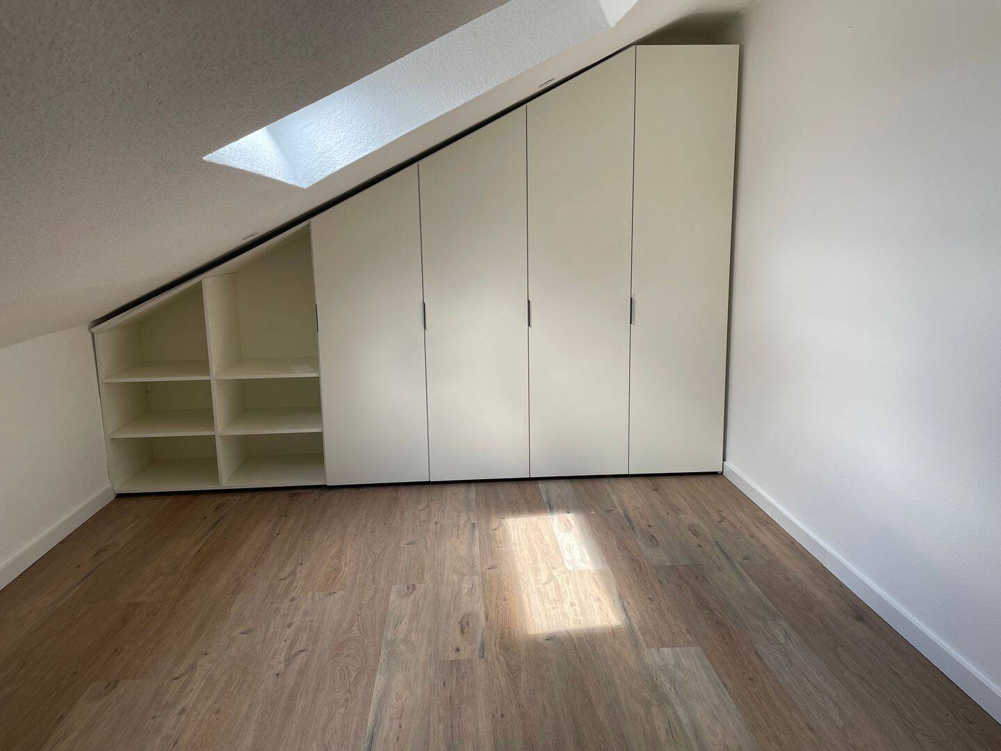 Repräsentative 3-Zimmer-Wohnung mit Balkon in gepflegtem Mehrfamilienhaus in Essen-Schönebeck – Essen – Vorschaubild 5