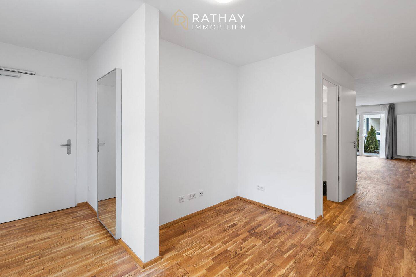 Stadtnah wohnen mit Komfort: 2-Zimmer-Erdgeschosswohnung mit Südterrasse & Tiefgarage – Regensburg – Vorschaubild 8